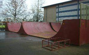 de unieke Skate- stuntfietsbaan in Weusthag voor de sloop